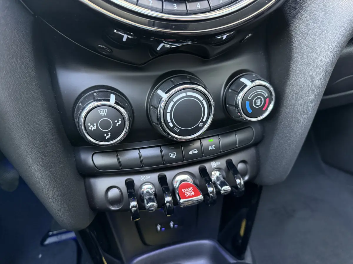 1.5 Cooper One Pano/Apple/LED
