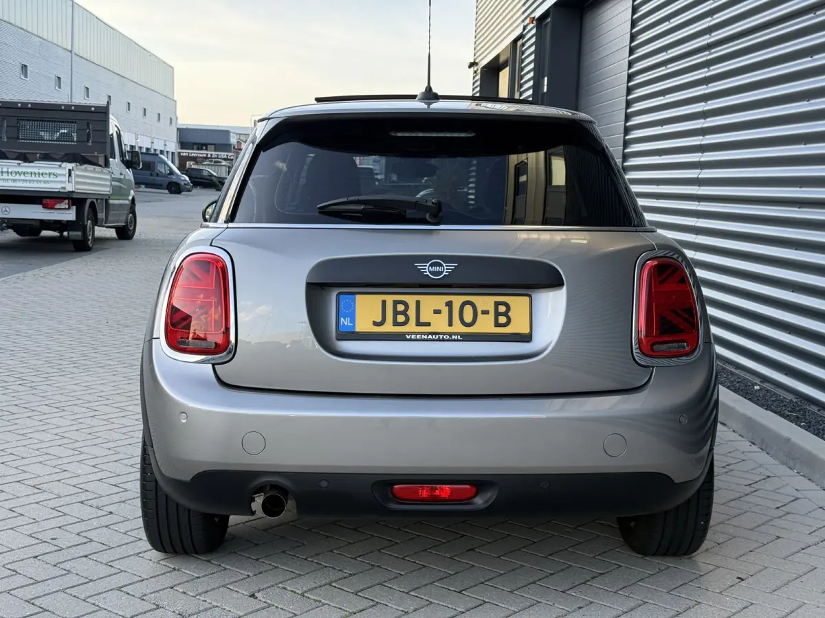 1.5 Cooper One Pano/Apple/LED