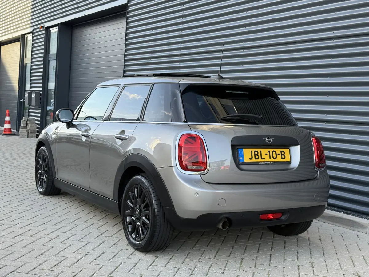1.5 Cooper One Pano/Apple/LED