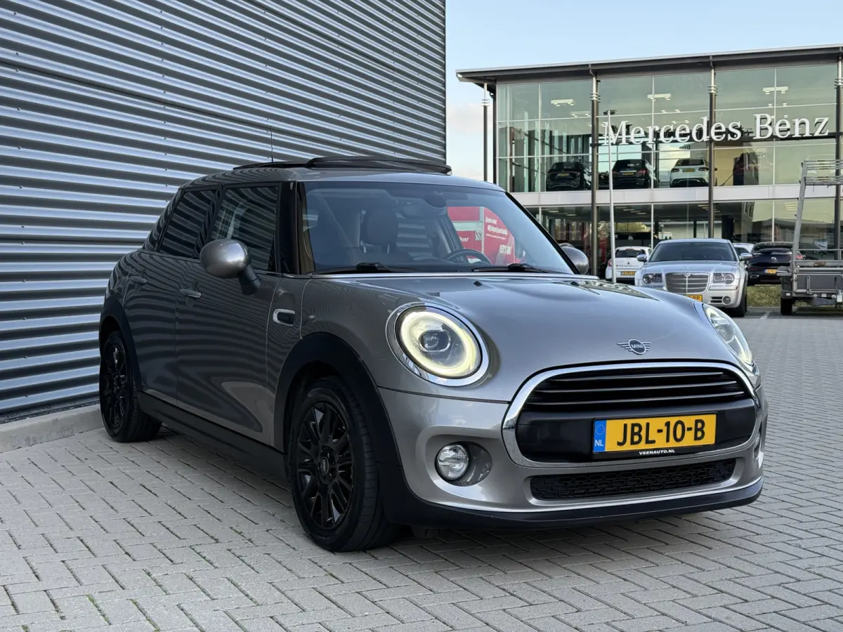 1.5 Cooper One Pano/Apple/LED