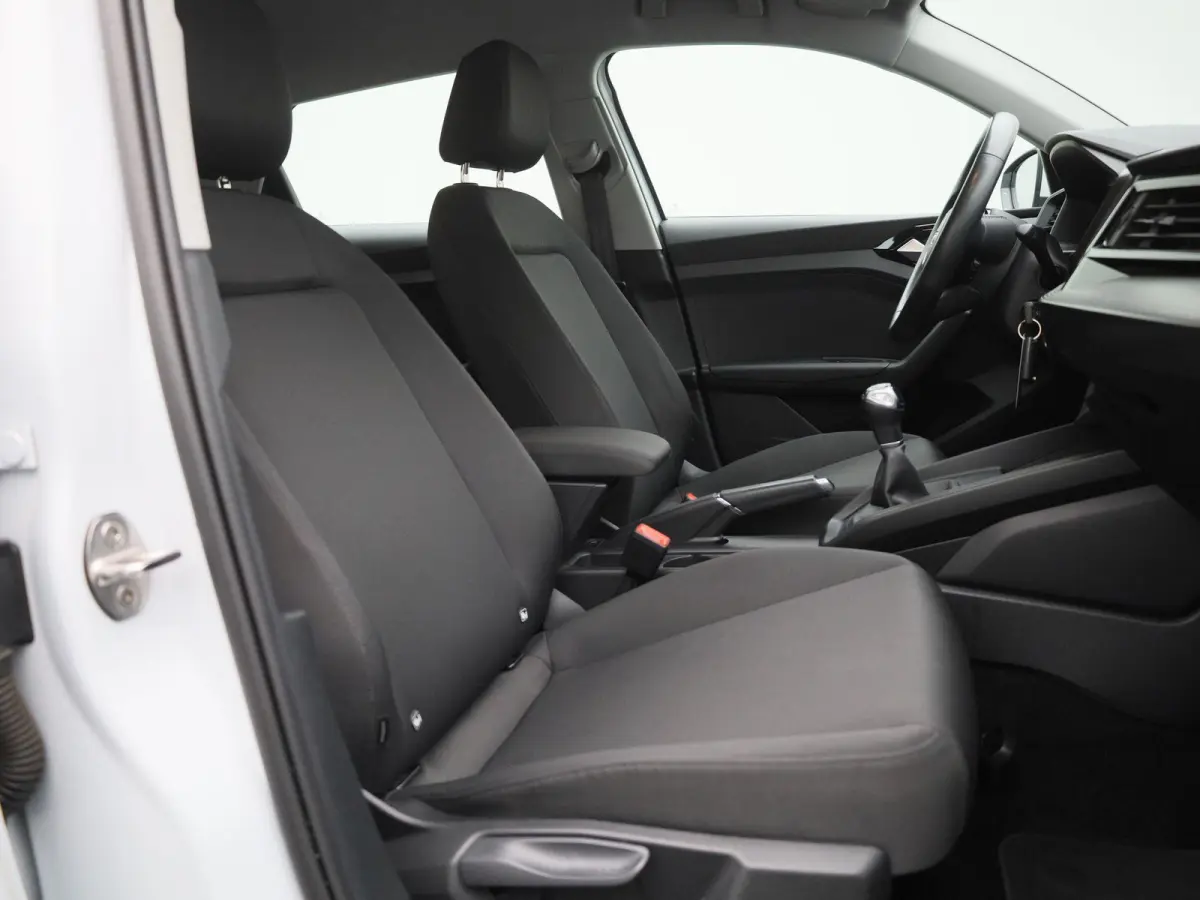 1.0 25 TFSI Pro Line 95 PK | Cruise Control | Parkeersensoren | Apple Carplay | Android Auto | Climate Control | Lichtmetalen velgen |