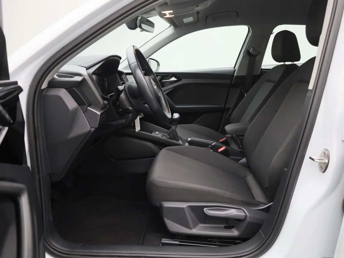 1.0 25 TFSI Pro Line 95 PK | Cruise Control | Parkeersensoren | Apple Carplay | Android Auto | Climate Control | Lichtmetalen velgen |