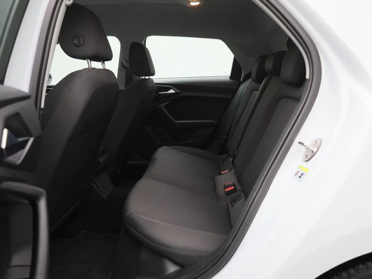 1.0 25 TFSI Pro Line 95 PK | Cruise Control | Parkeersensoren | Apple Carplay | Android Auto | Climate Control | Lichtmetalen velgen |