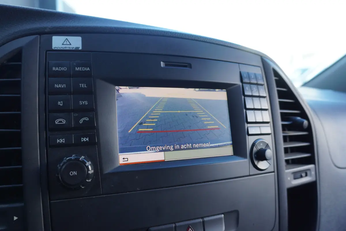 111 CDI Extra Lang - Airco - Camera - Radio - €7.450,- Excl.