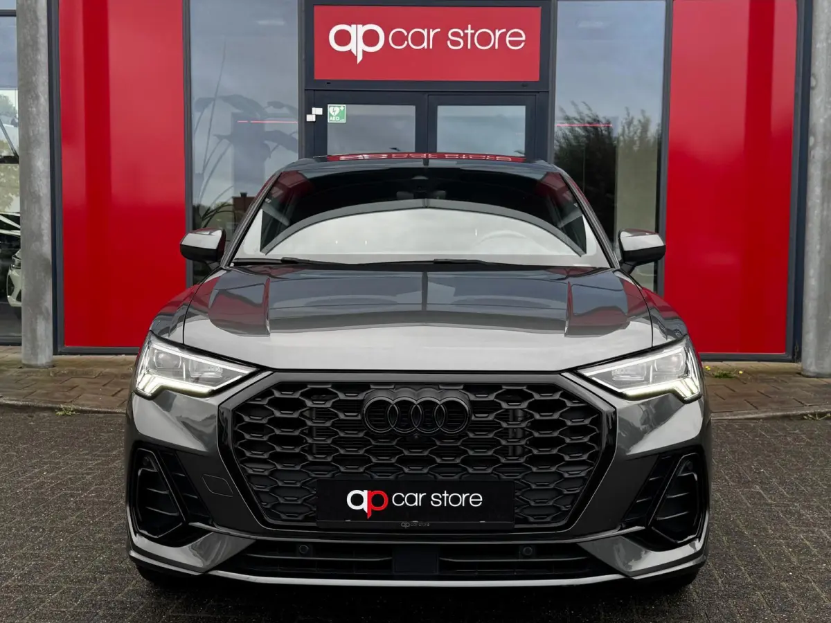 35 TFSI 3 X S-Line Uniek Vol | Panorama | Camera Parksens | Leder Red Stitch | Stoelverwarming| Keyless |Carplay