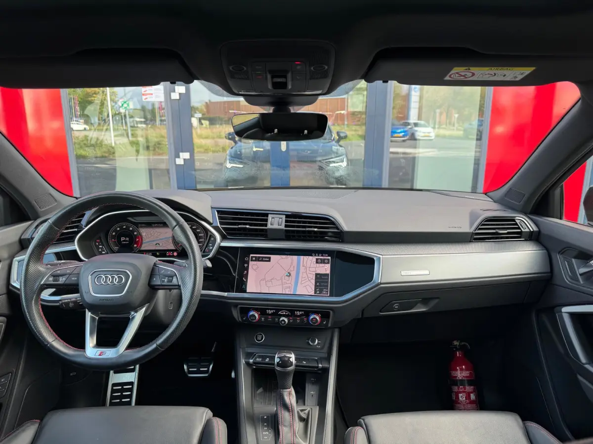 35 TFSI 3 X S-Line Uniek Vol | Panorama | Camera Parksens | Leder Red Stitch | Stoelverwarming| Keyless |Carplay