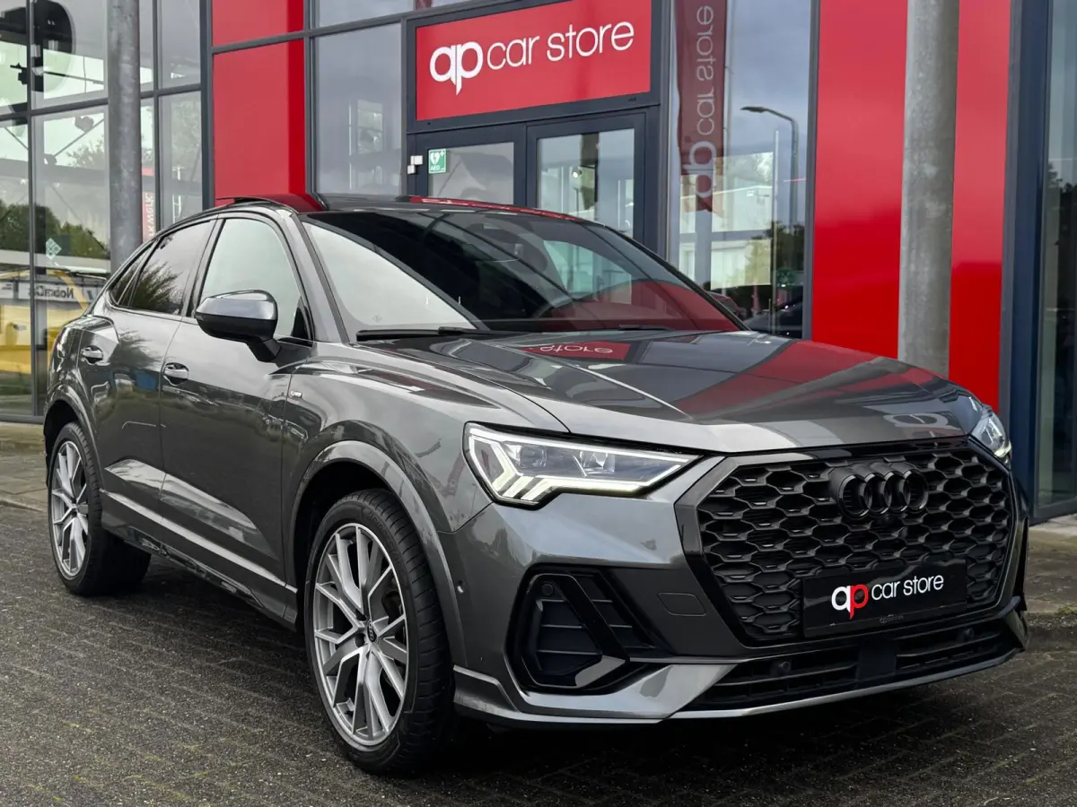 35 TFSI 3 X S-Line Uniek Vol | Panorama | Camera Parksens | Leder Red Stitch | Stoelverwarming| Keyless |Carplay