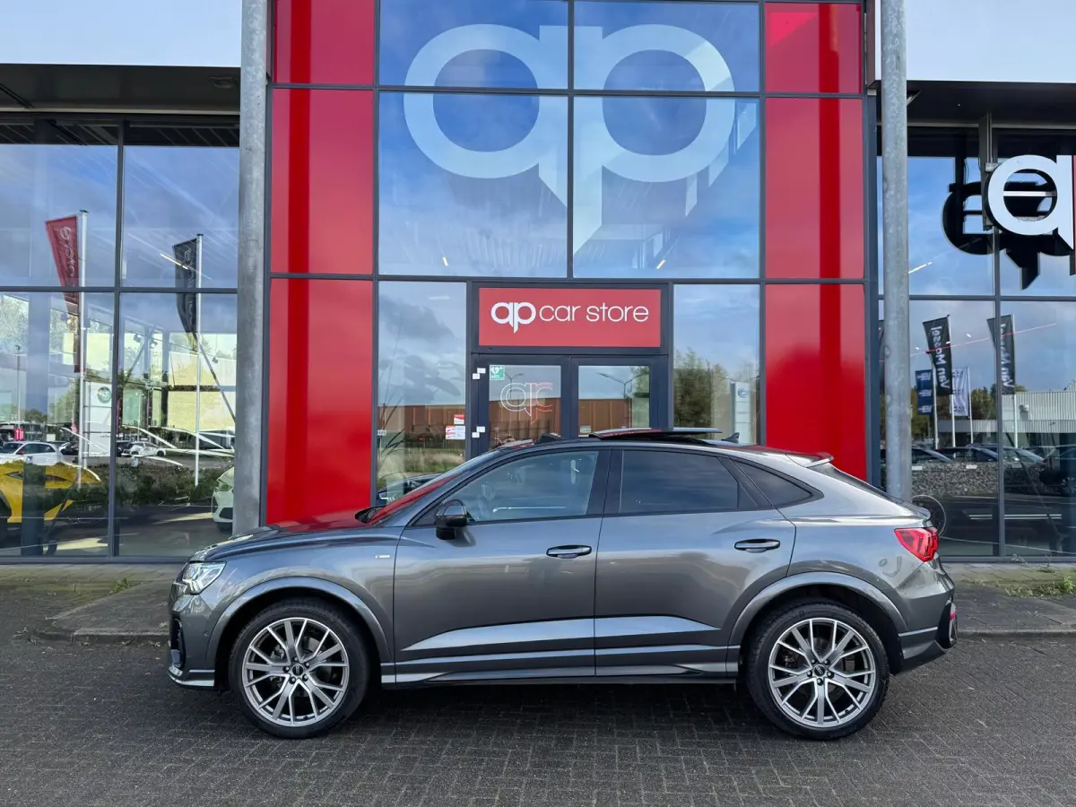 35 TFSI 3 X S-Line Uniek Vol | Panorama | Camera Parksens | Leder Red Stitch | Stoelverwarming| Keyless |Carplay