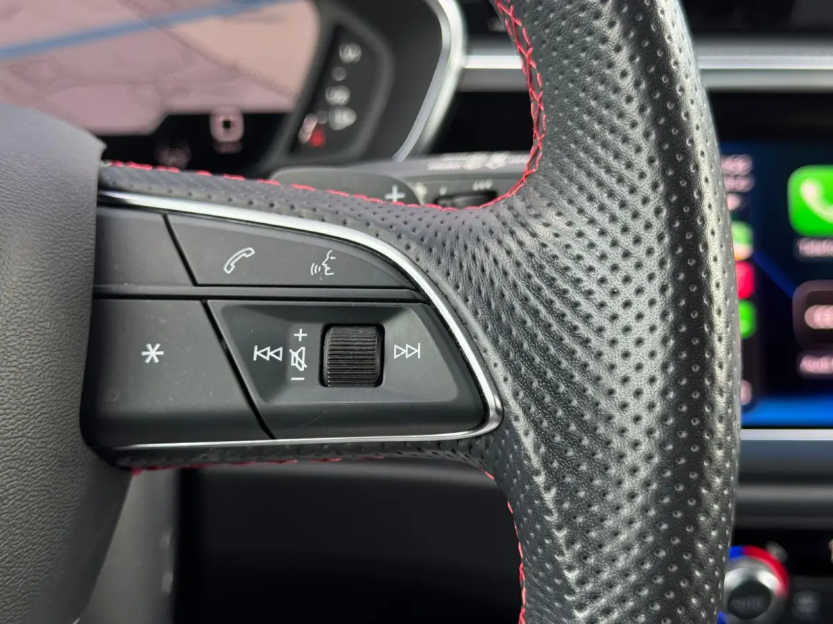 35 TFSI 3 X S-Line Uniek Vol | Panorama | Camera Parksens | Leder Red Stitch | Stoelverwarming| Keyless |Carplay
