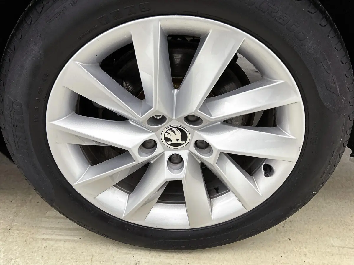 1.4 TSI iV Business | PANORAMADAK | STOELVERWARMING VOOR EN ACHTER | MEMORY STOELEN | CANTON | CLIMATE CONTROL | ADAPTIVE CRUISE CONTROL |