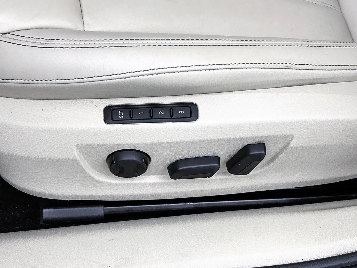 1.4 TSI iV Business | PANORAMADAK | STOELVERWARMING VOOR EN ACHTER | MEMORY STOELEN | CANTON | CLIMATE CONTROL | ADAPTIVE CRUISE CONTROL |