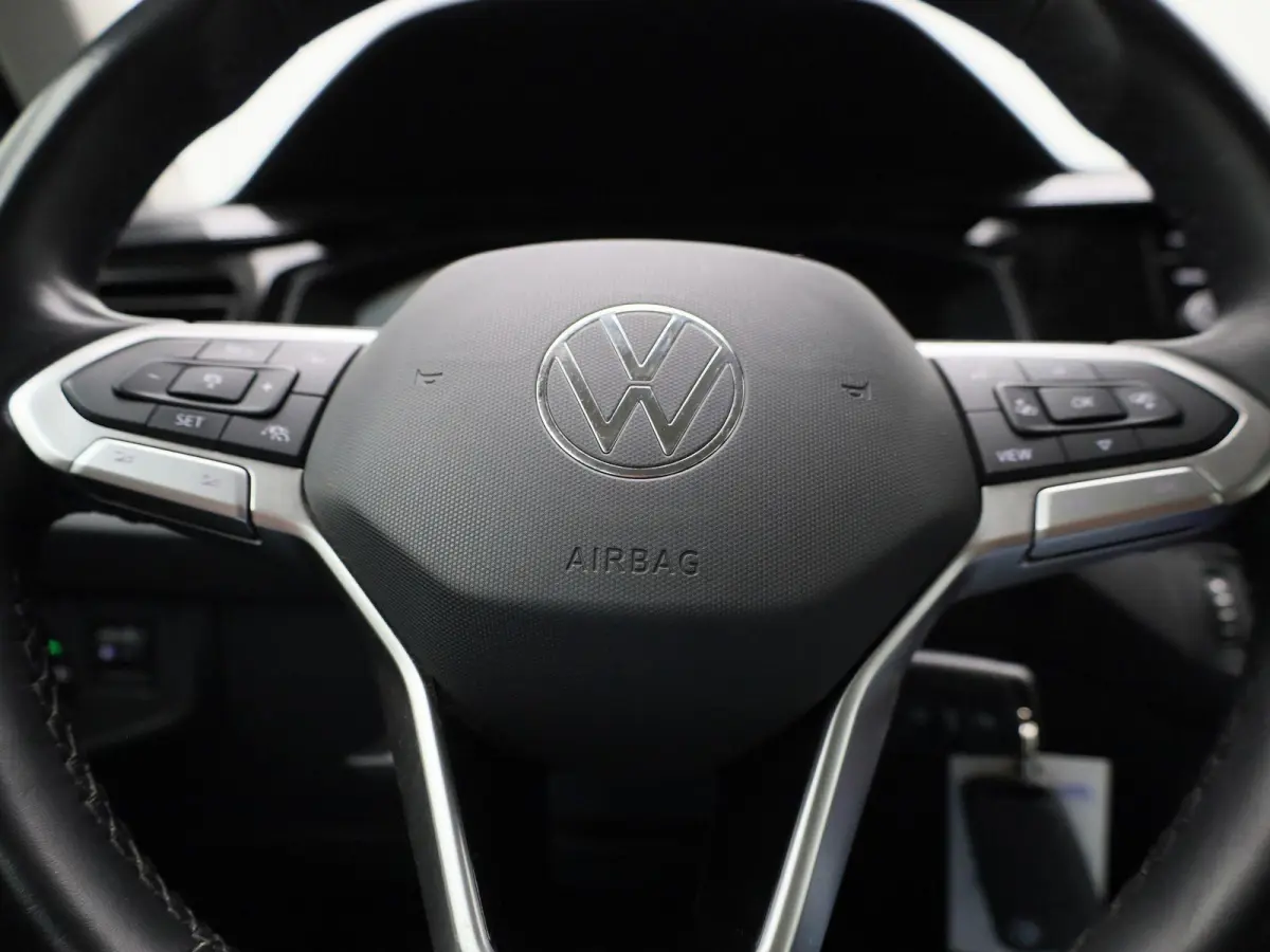 1.0 TSI Life Business | AUTOMATISCHE AIRCO | STOELVERWARMING | APPLE/ANDROID CARPLAY | PARKEERSENSOREN | NAVIGATIE | LICHTMETALEN VELGEN | 12 MAANDEN BOVAG GARANTIE |