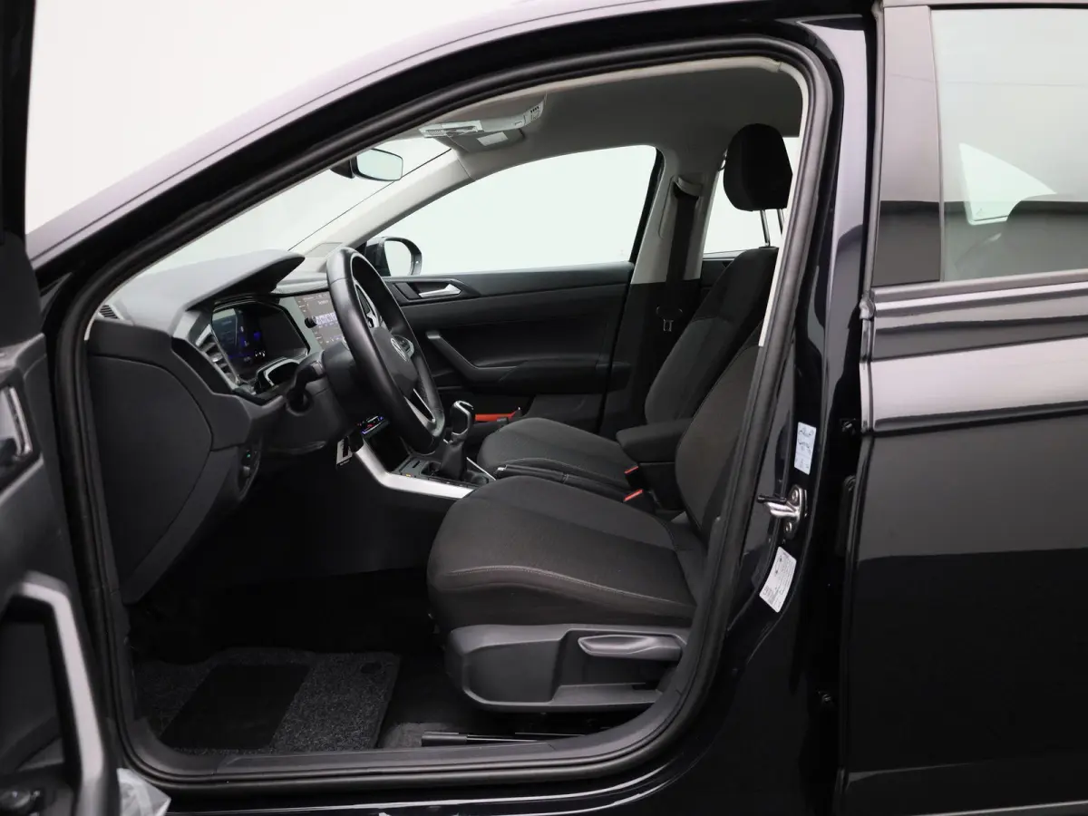 1.0 TSI Life Business | AUTOMATISCHE AIRCO | STOELVERWARMING | APPLE/ANDROID CARPLAY | PARKEERSENSOREN | NAVIGATIE | LICHTMETALEN VELGEN | 12 MAANDEN BOVAG GARANTIE |