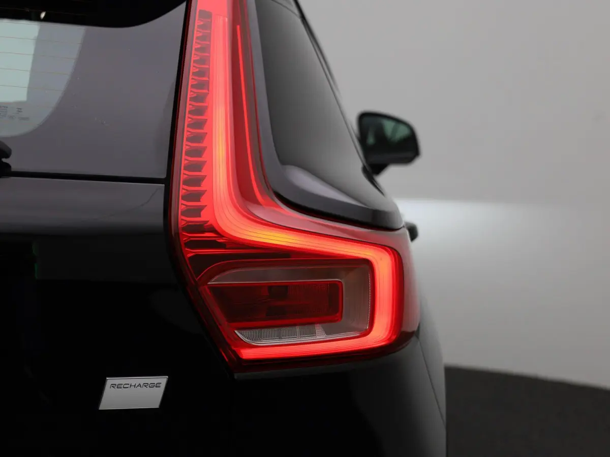 Core | Automaat | Apple Carplay / Android Auto | Camera | Parkeersensoren | 12 MAANDEN BOVAG GARANTIE |