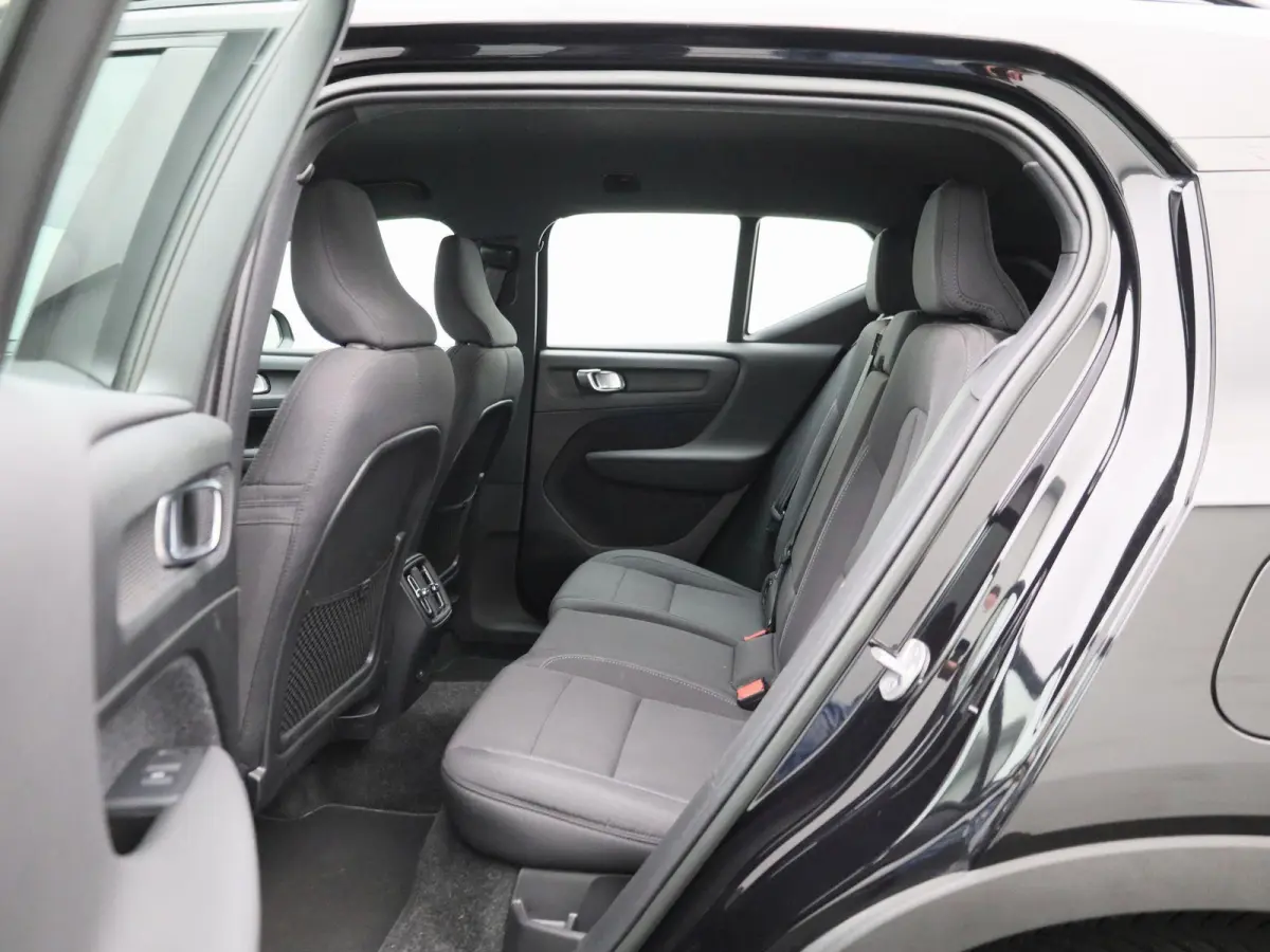 Core | Automaat | Apple Carplay / Android Auto | Camera | Parkeersensoren | 12 MAANDEN BOVAG GARANTIE |