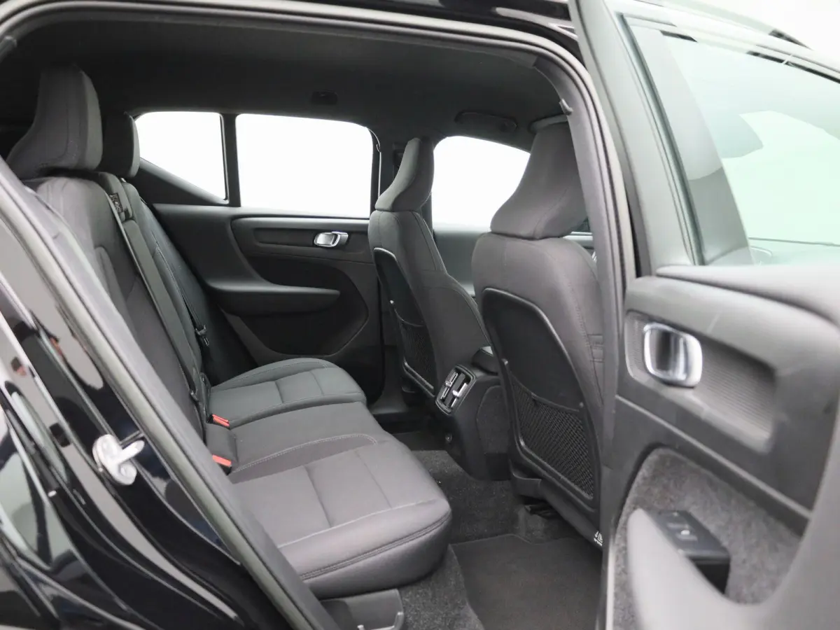 Core | Automaat | Apple Carplay / Android Auto | Camera | Parkeersensoren | 12 MAANDEN BOVAG GARANTIE |