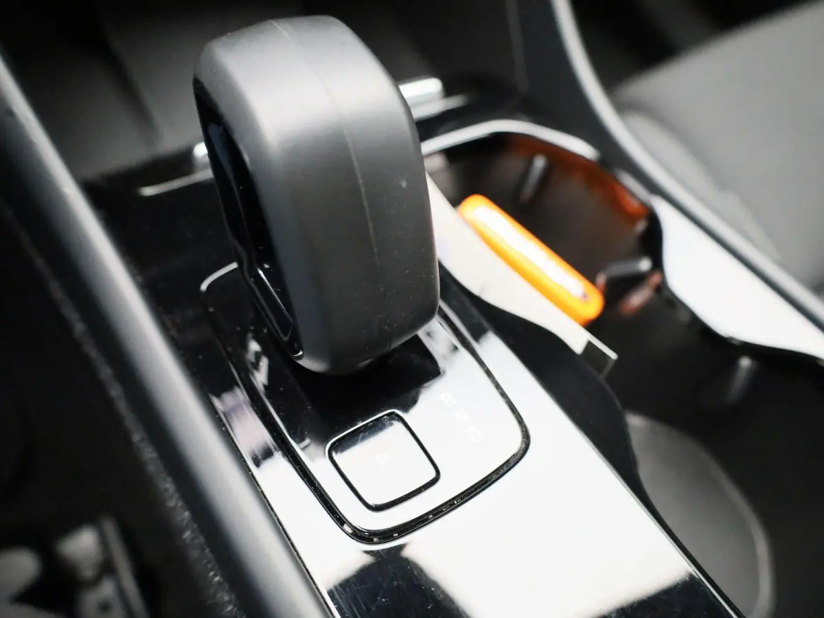 Core | Automaat | Apple Carplay / Android Auto | Camera | Parkeersensoren | 12 MAANDEN BOVAG GARANTIE |
