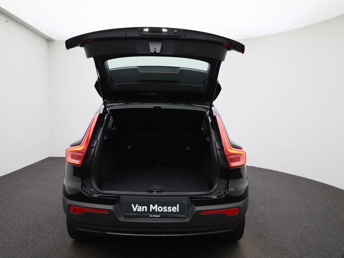 Core | Automaat | Apple Carplay / Android Auto | Camera | Parkeersensoren | 12 MAANDEN BOVAG GARANTIE |