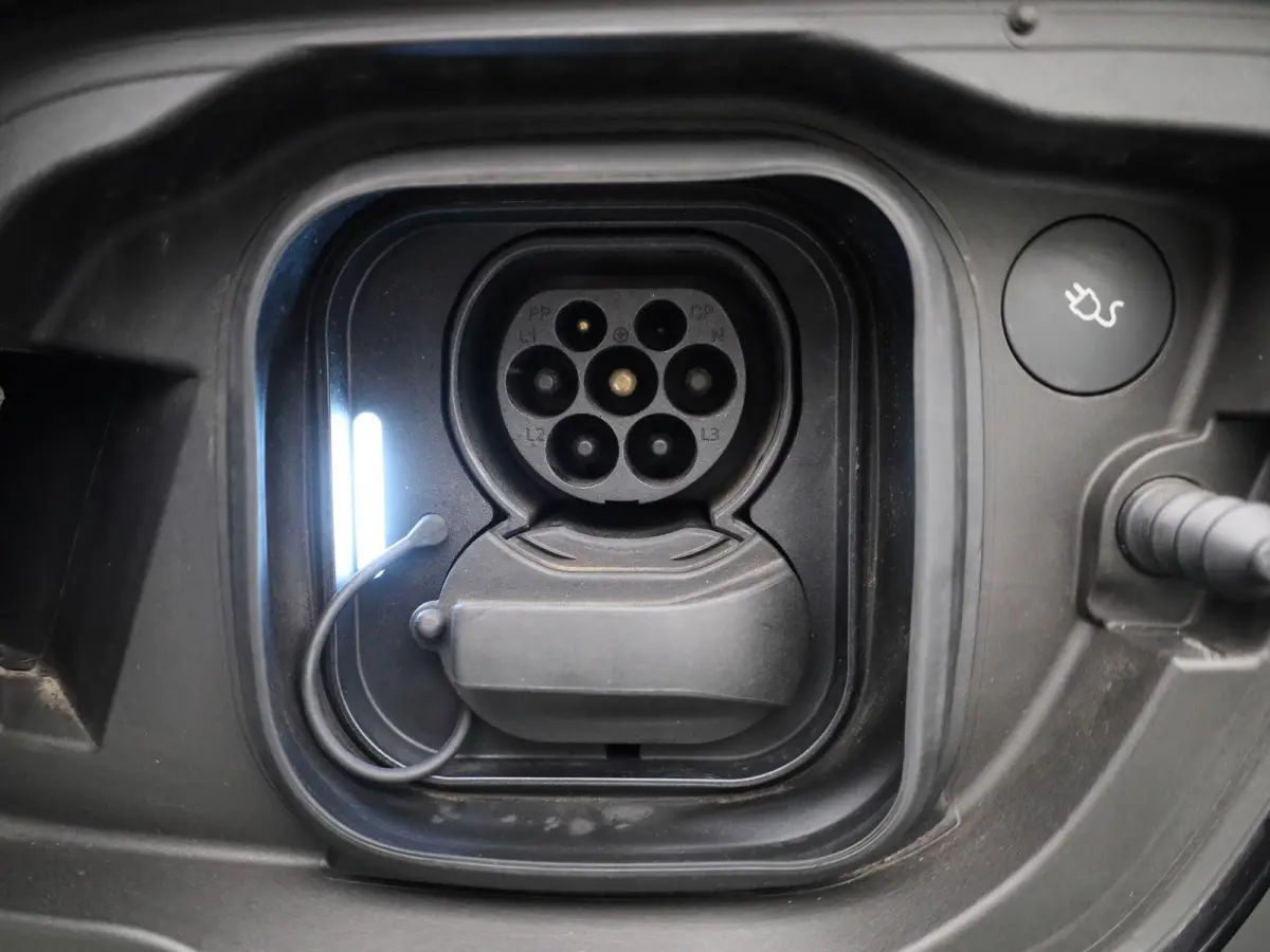 Core | Automaat | Apple Carplay / Android Auto | Camera | Parkeersensoren | 12 MAANDEN BOVAG GARANTIE |