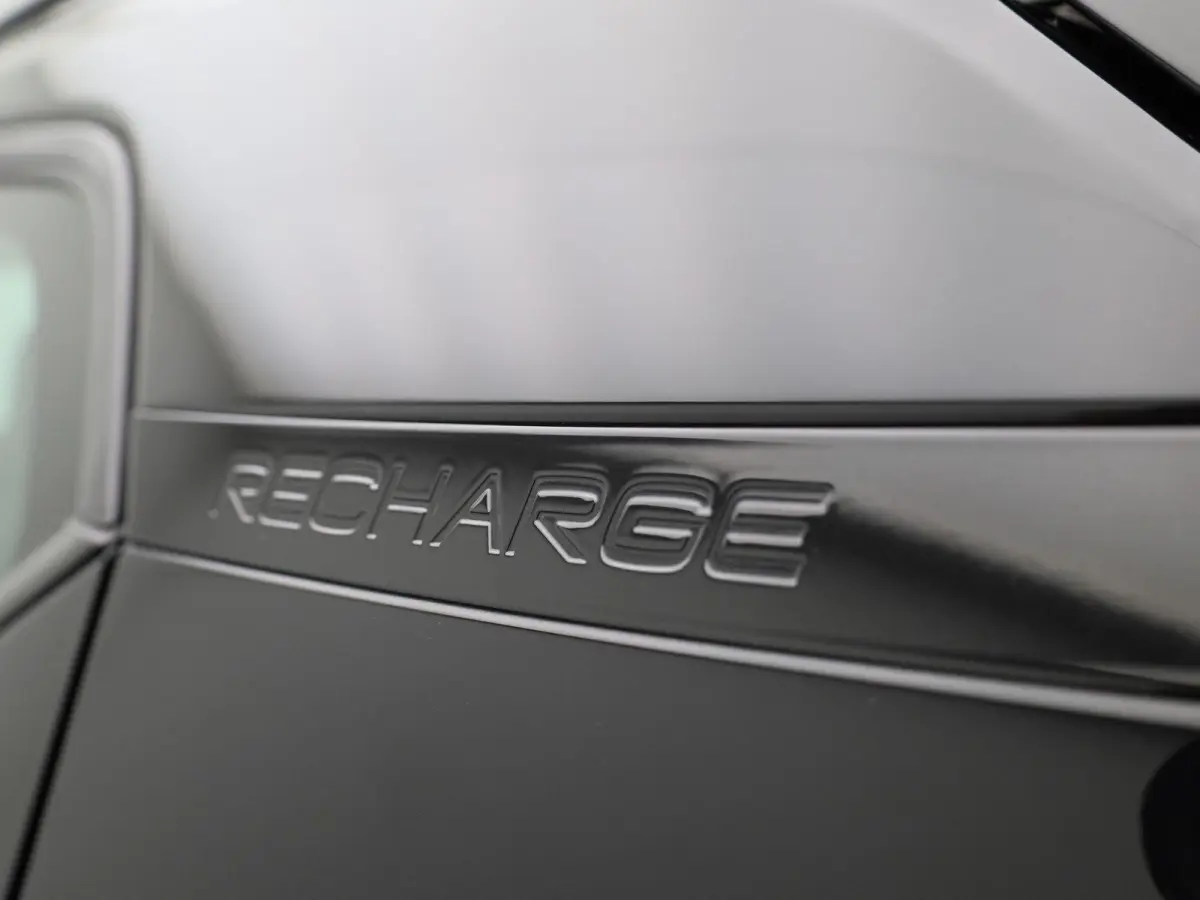 Core | Automaat | Apple Carplay / Android Auto | Camera | Parkeersensoren | 12 MAANDEN BOVAG GARANTIE |