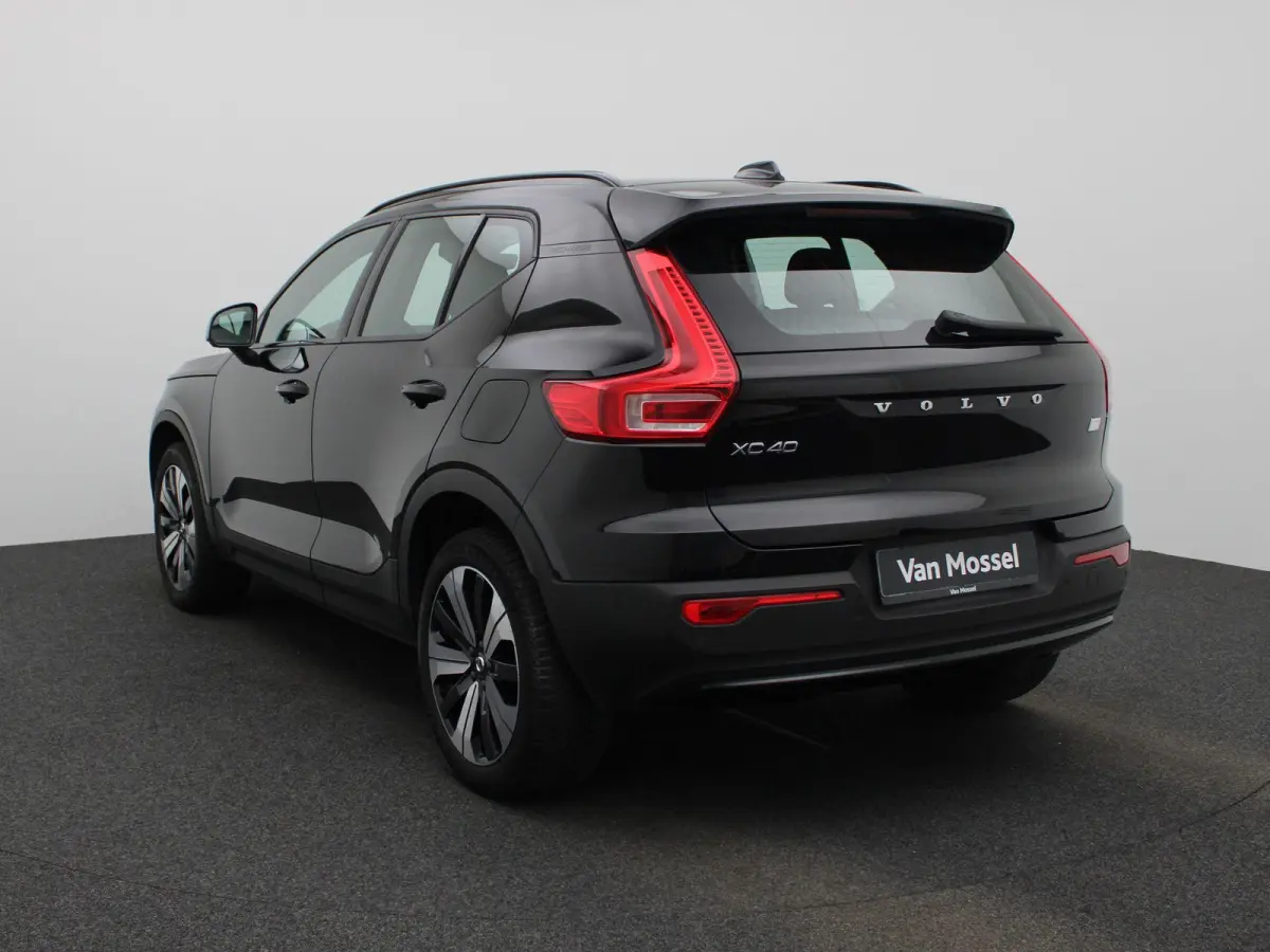 Core | Automaat | Apple Carplay / Android Auto | Camera | Parkeersensoren | 12 MAANDEN BOVAG GARANTIE |