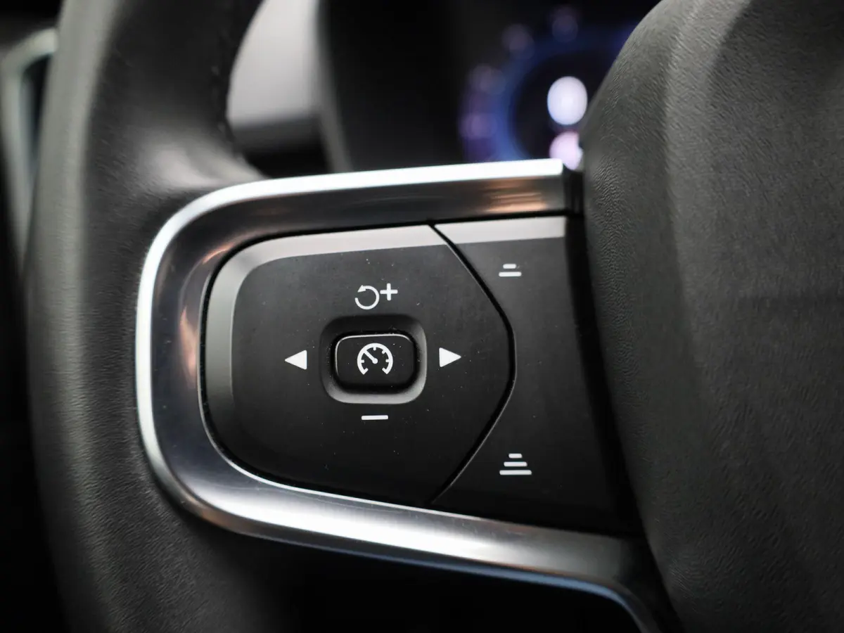 Core | Automaat | Apple Carplay / Android Auto | Camera | Parkeersensoren | 12 MAANDEN BOVAG GARANTIE |