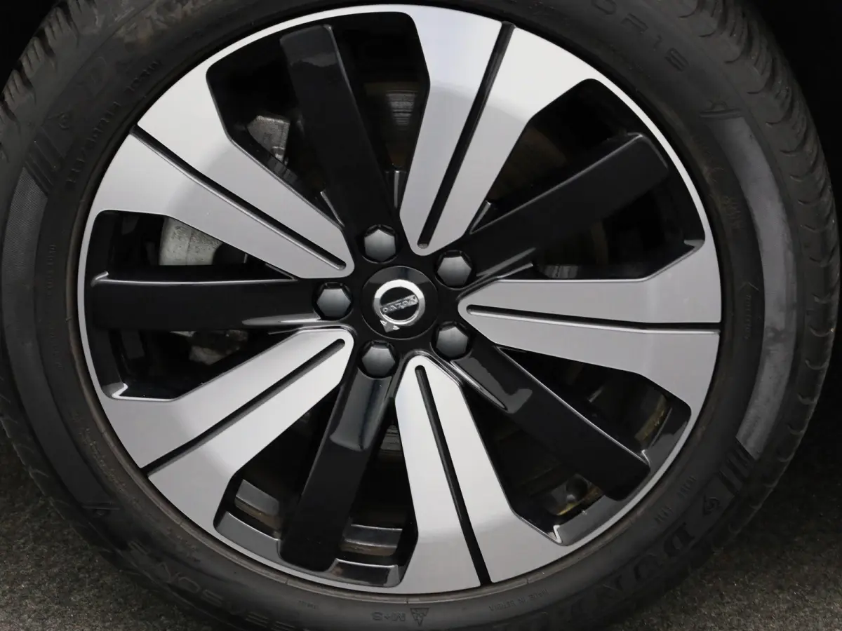 Core | Automaat | Apple Carplay / Android Auto | Camera | Parkeersensoren | 12 MAANDEN BOVAG GARANTIE |