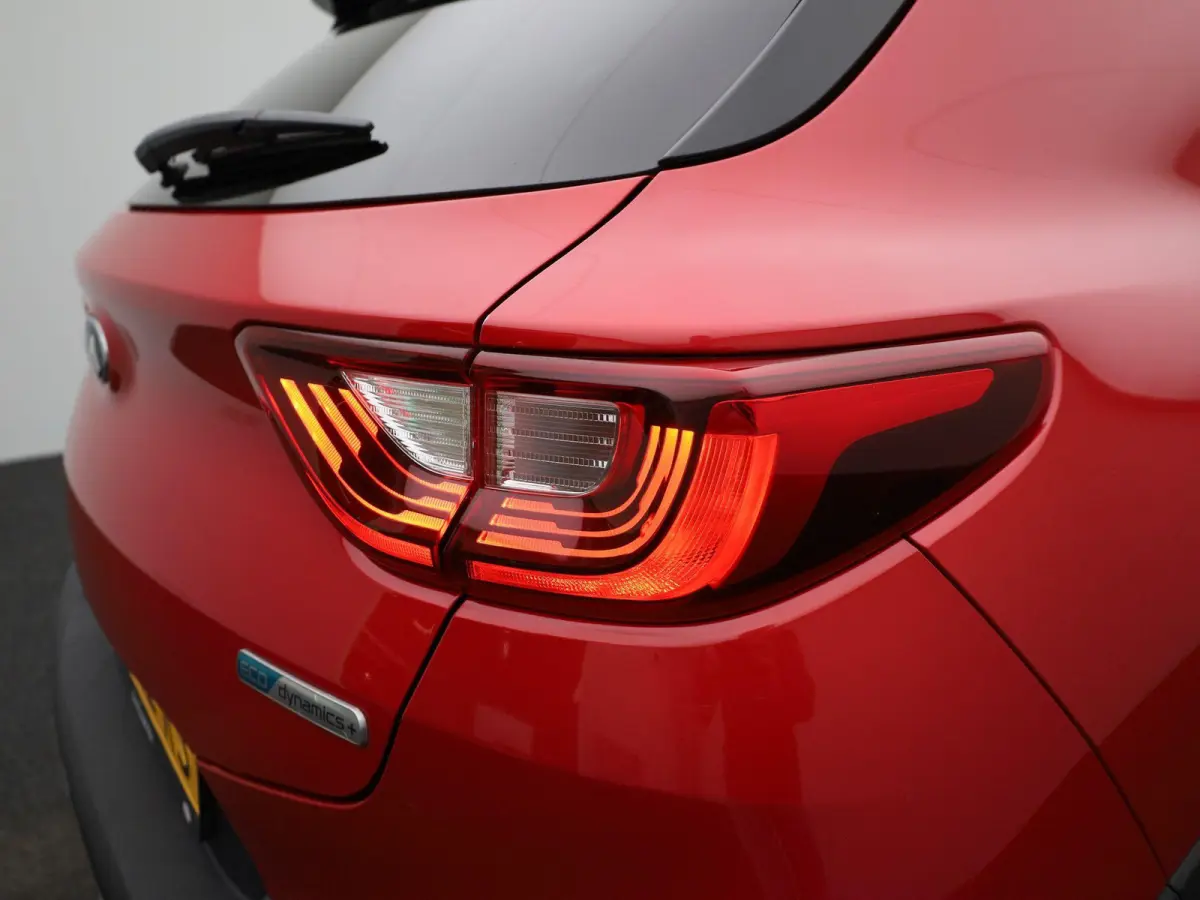 1.0 T-GDi MHEV DynamicPlusLine | Apple Carplay / Android Auto | Camera | Navigatie | Climate Control | Parkeersensoren | Lichtmetalen Velgen |