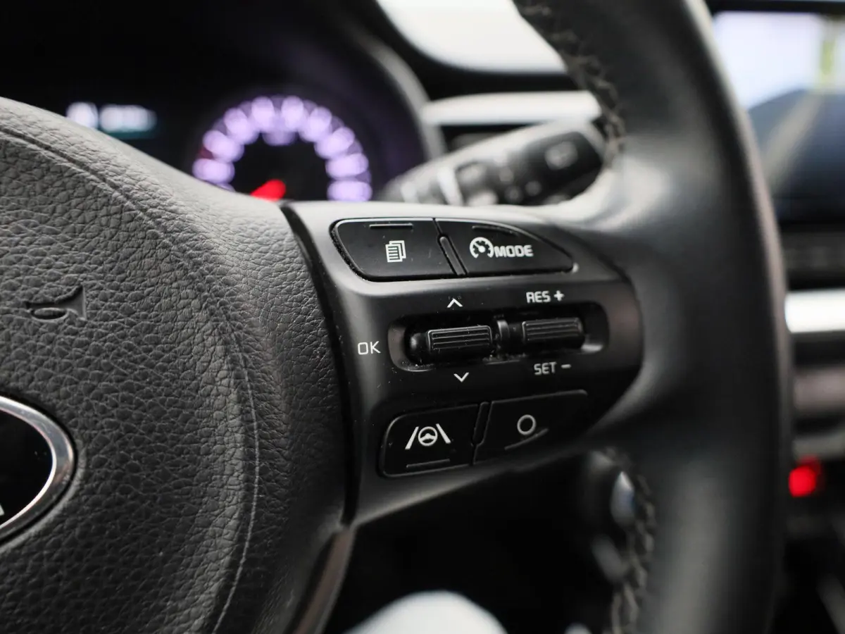 1.0 T-GDi MHEV DynamicPlusLine | Apple Carplay / Android Auto | Camera | Navigatie | Climate Control | Parkeersensoren | Lichtmetalen Velgen |