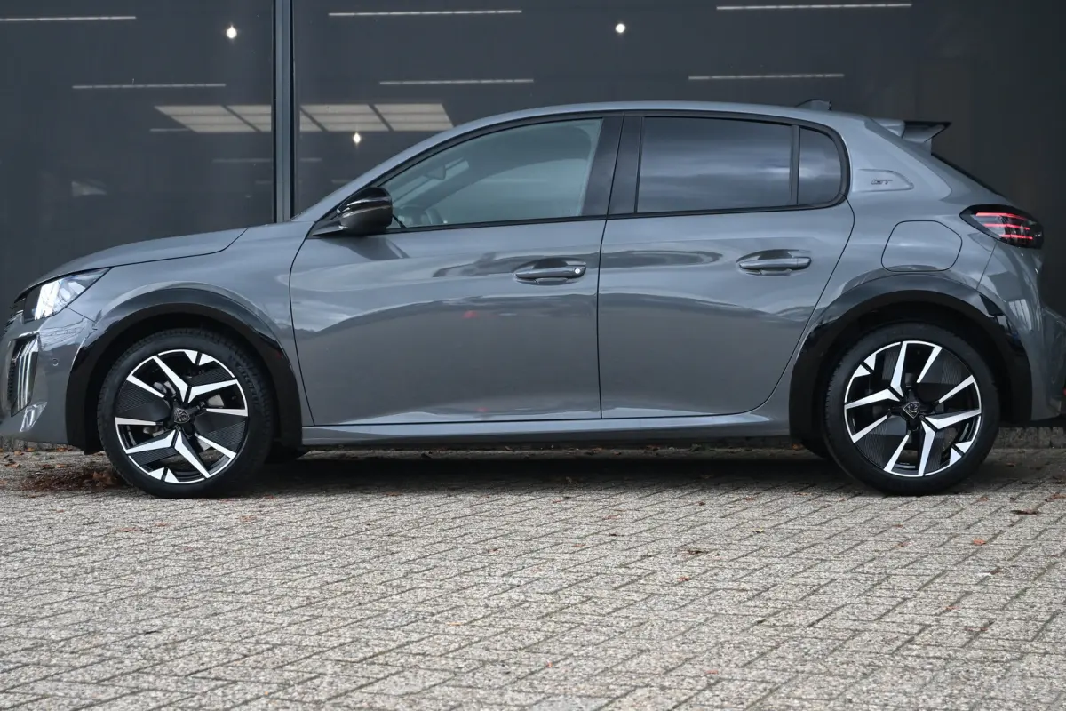 1.2 Hybrid 110 e-DCS6 GT tot 8 Jaar Garantie! | Navigatie | Sfeerverlichting | 360 Camera | Dodehoekdetectie | Climate Control | !!