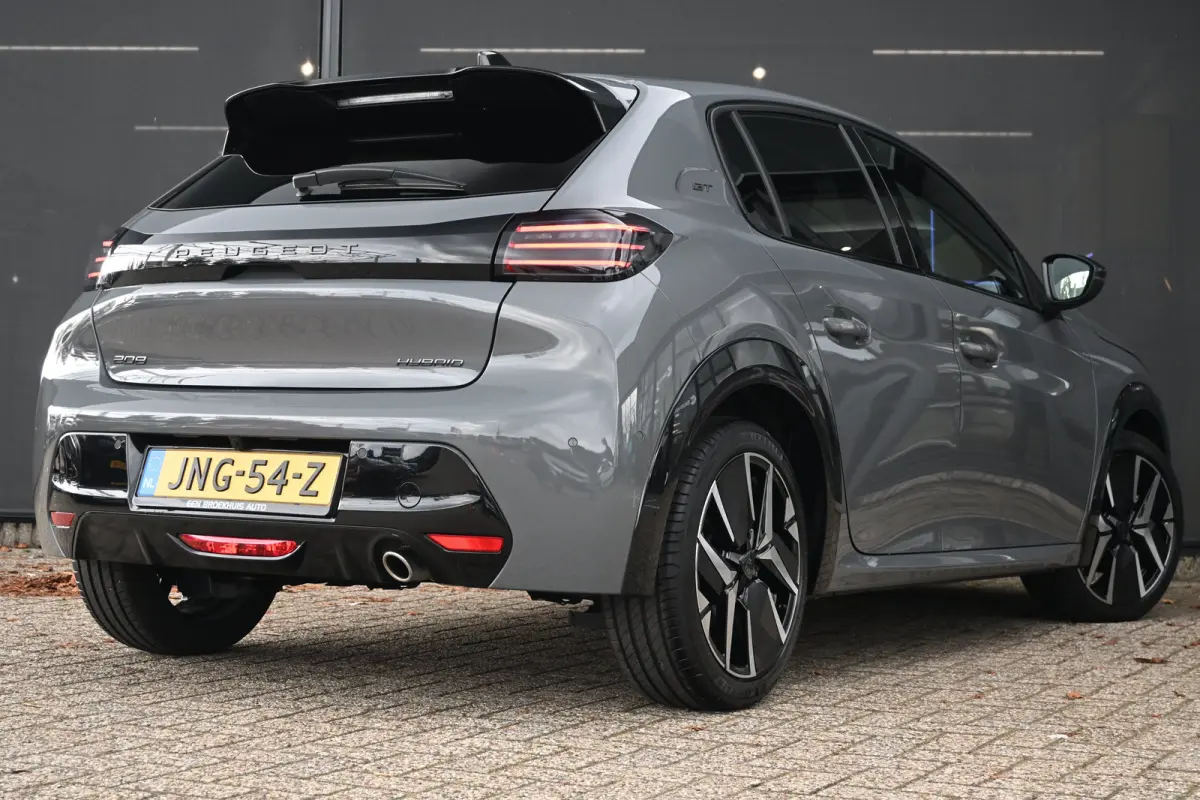 1.2 Hybrid 110 e-DCS6 GT tot 8 Jaar Garantie! | Navigatie | Sfeerverlichting | 360 Camera | Dodehoekdetectie | Climate Control | !!