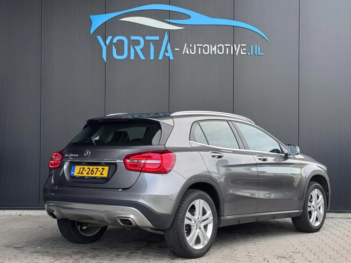 200d NL AUTO|AUTOMAAT|ACC|MEMORY|ELEK. HAAK|VOL