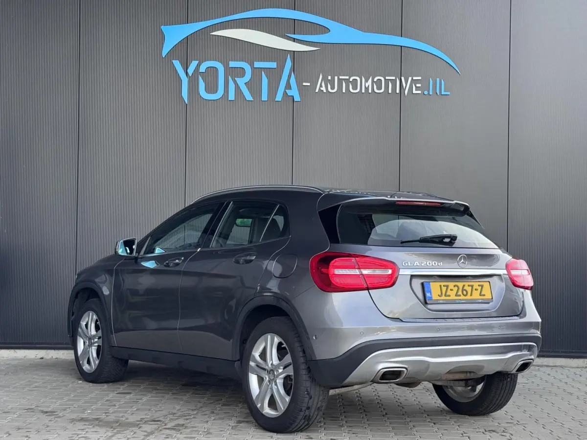 200d NL AUTO|AUTOMAAT|ACC|MEMORY|ELEK. HAAK|VOL