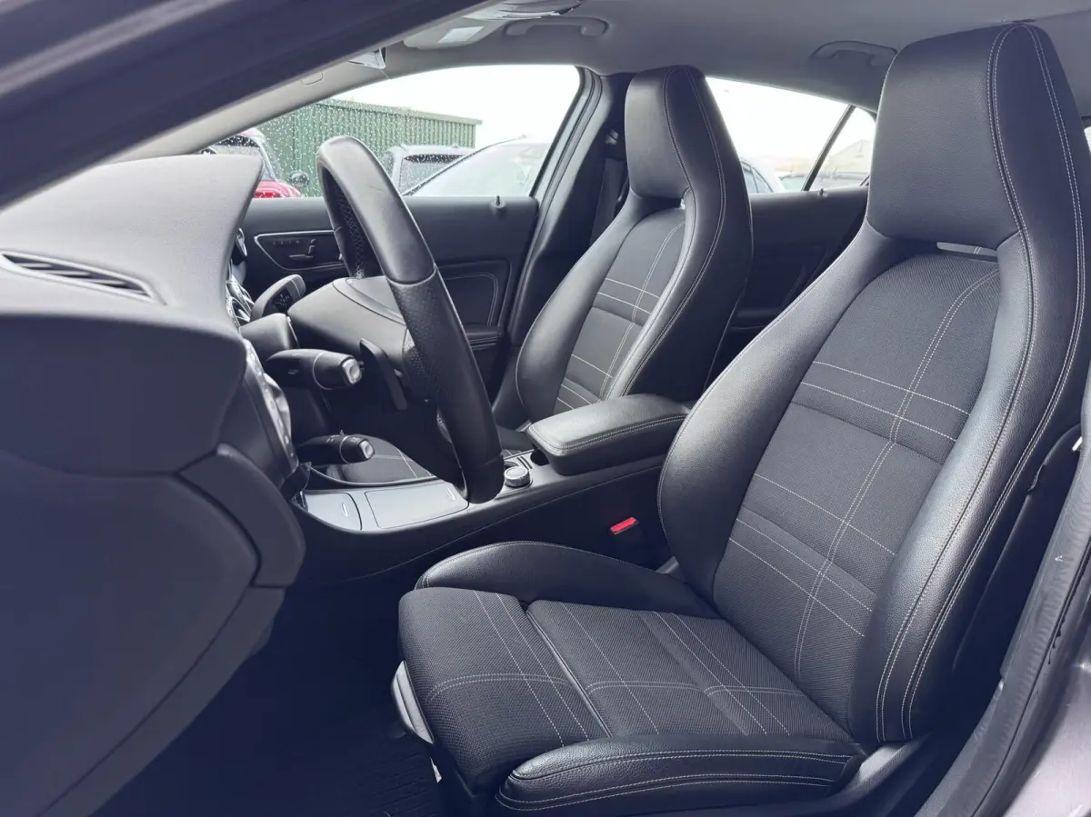 200d NL AUTO|AUTOMAAT|ACC|MEMORY|ELEK. HAAK|VOL