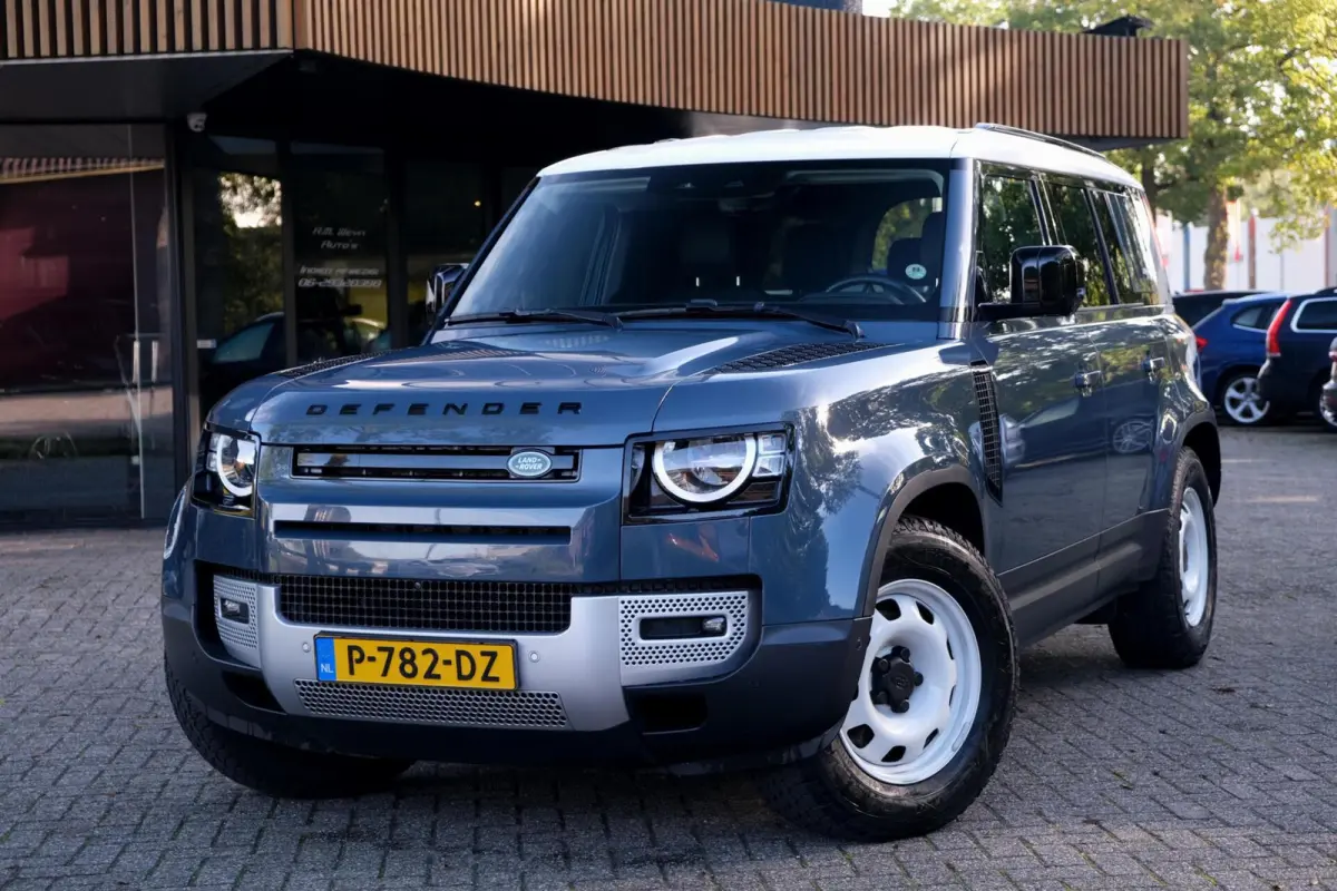 2.0 D240 S|5-Zits|RIJKLAAR!|360° Camera|LaneAssist|AppleCarplay|AndroidAuto|Keyless|4X4|Dealeronderhouden