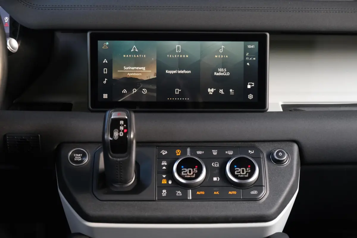 2.0 D240 S|RIJKLAAR!|360° Camera|LaneAssist|AppleCarplay|AndroidAuto|Keyless|4X4|Dealeronderhouden
