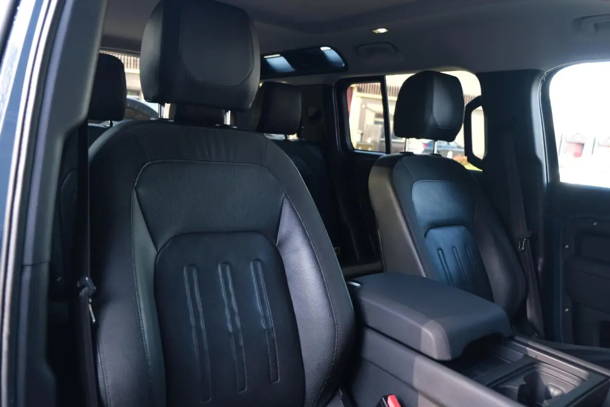 2.0 D240 S|RIJKLAAR!|360° Camera|LaneAssist|AppleCarplay|AndroidAuto|Keyless|4X4|Dealeronderhouden