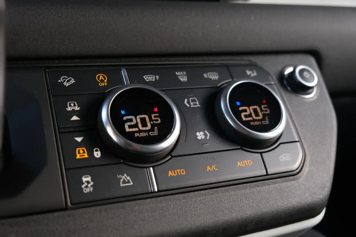 2.0 D240 S|RIJKLAAR!|360° Camera|LaneAssist|AppleCarplay|AndroidAuto|Keyless|4X4|Dealeronderhouden