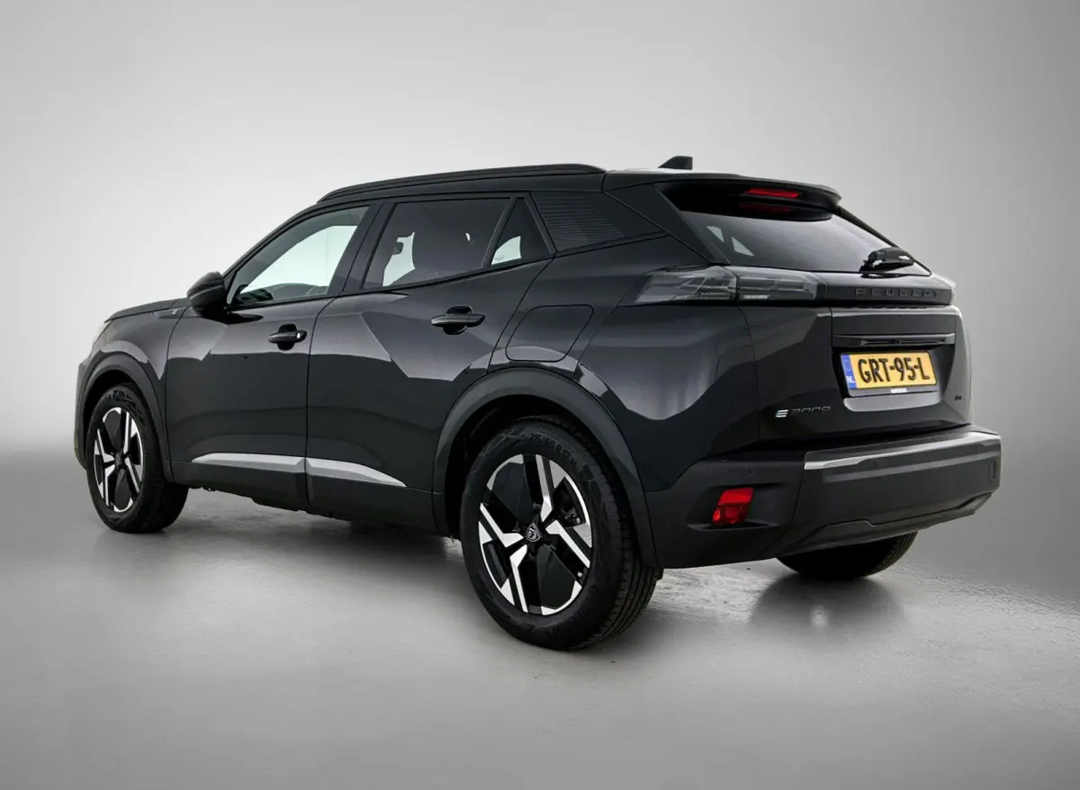 SUV EV GT 54kWh 156pk | Accu 97% | 406km WLTP Actieradius | Navigatie via draadloze Apple Carplay / Android Auto | Achteruitrijcamera | Leder/Alcantara | Stoel elektrisch+verwarmd+massage | 
