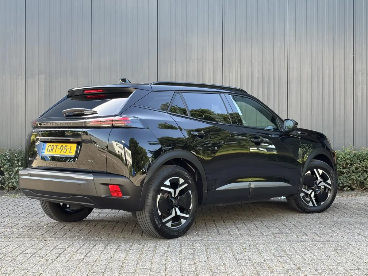 SUV EV GT 54kWh 156pk | Accu 97% | 406km WLTP Actieradius | Navigatie via draadloze Apple Carplay / Android Auto | Achteruitrijcamera | Leder/Alcantara | Stoel elektrisch+verwarmd+massage | 