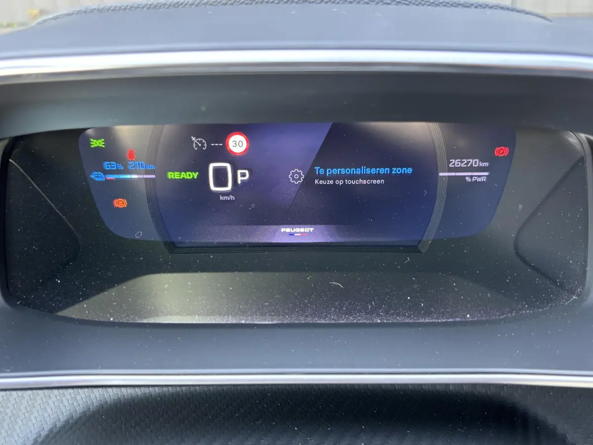SUV EV GT 54kWh 156pk | Accu 97% | 406km WLTP Actieradius | Navigatie via draadloze Apple Carplay / Android Auto | Achteruitrijcamera | Leder/Alcantara | Stoel elektrisch+verwarmd+massage | 