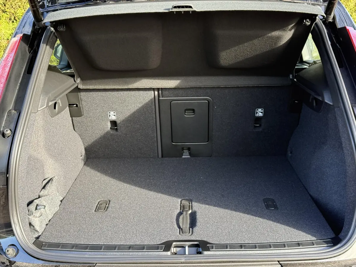 Single Motor Extended Range Plus Europa 82 kWh