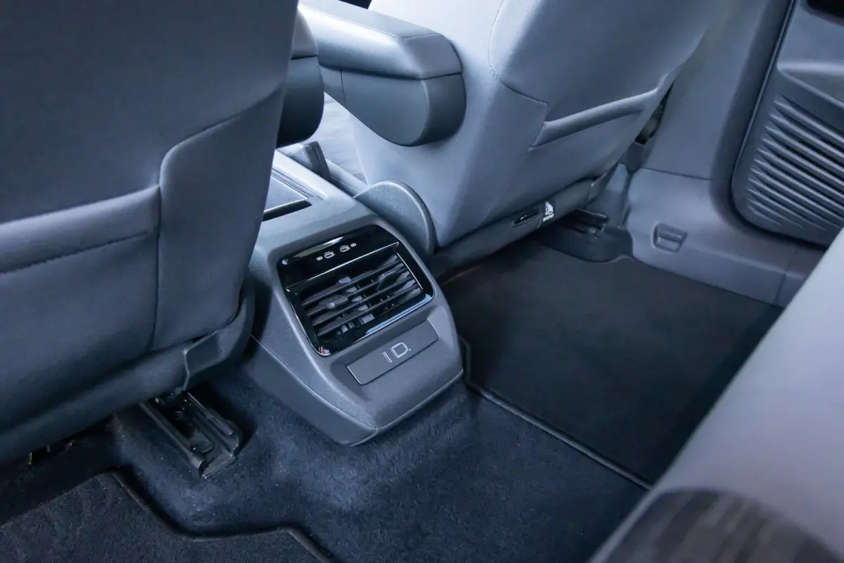Pro 77 kWh | SOH 93%! | Trekhaak | Cruise control adaptief | Apple Carplay/Android Auto | Voorstoelen verwarmd | Parkeersensoren | Apple Carplay/Android Auto|telefoonintegratie premium | Cru