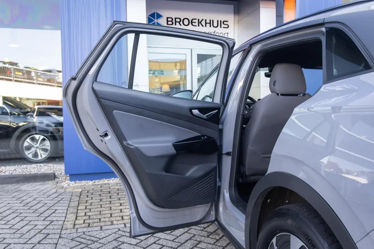 Pro 77 kWh | SOH 93%! | Trekhaak | Cruise control adaptief | Apple Carplay/Android Auto | Voorstoelen verwarmd | Parkeersensoren | Apple Carplay/Android Auto|telefoonintegratie premium | Cru