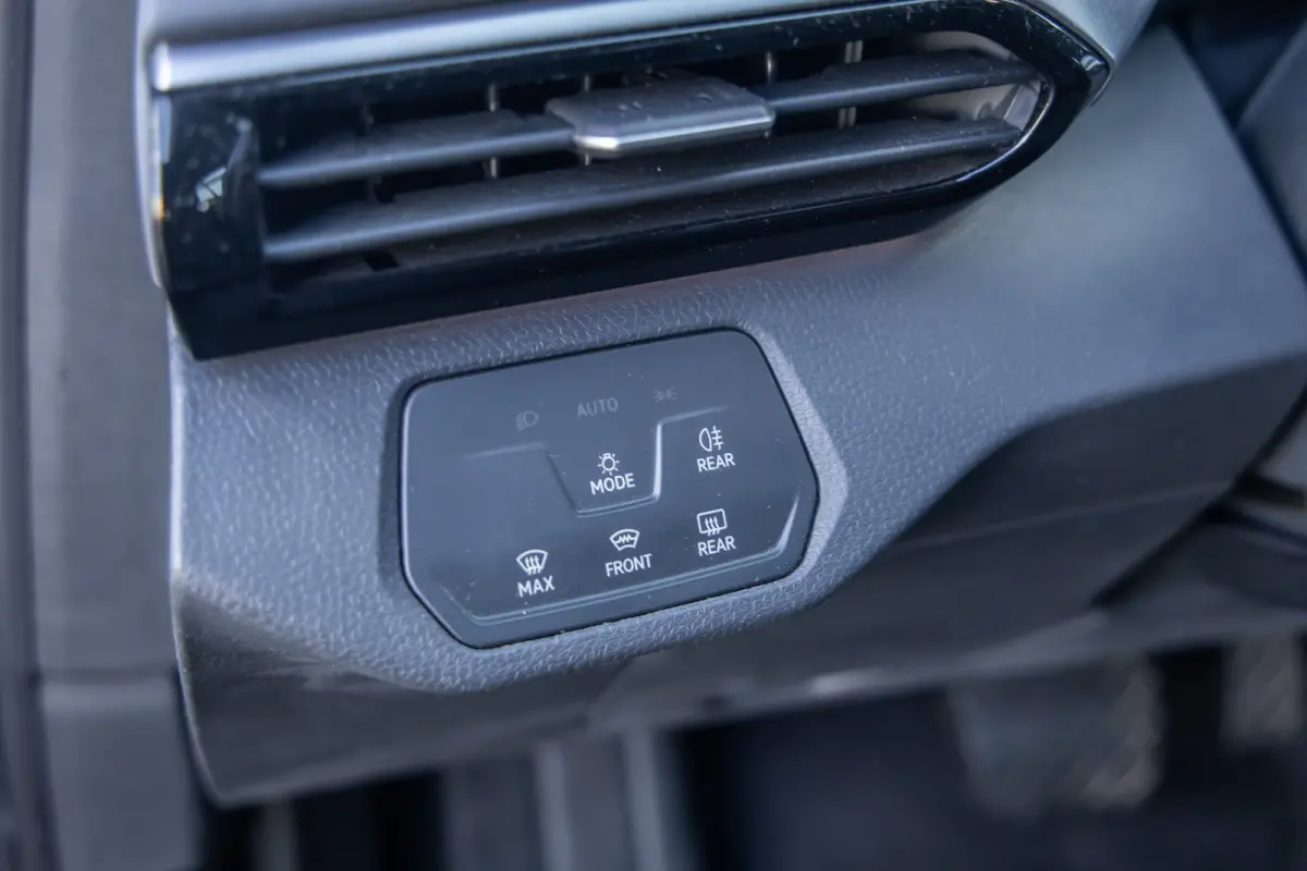 Pro 77 kWh | SOH 93%! | Trekhaak | Cruise control adaptief | Apple Carplay/Android Auto | Voorstoelen verwarmd | Parkeersensoren | Apple Carplay/Android Auto|telefoonintegratie premium | Cru