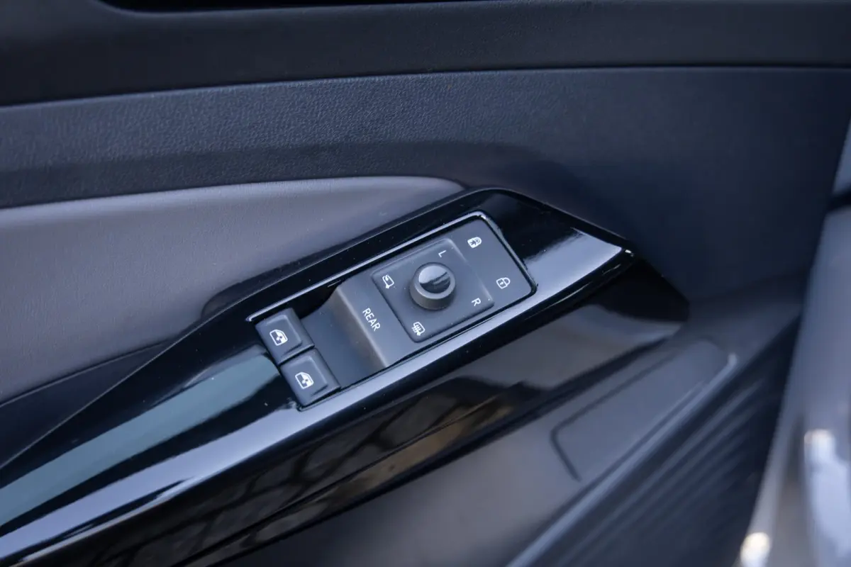 Pro 77 kWh | SOH 93%! | Trekhaak | Cruise control adaptief | Apple Carplay/Android Auto | Voorstoelen verwarmd | Parkeersensoren | Apple Carplay/Android Auto|telefoonintegratie premium | Cru