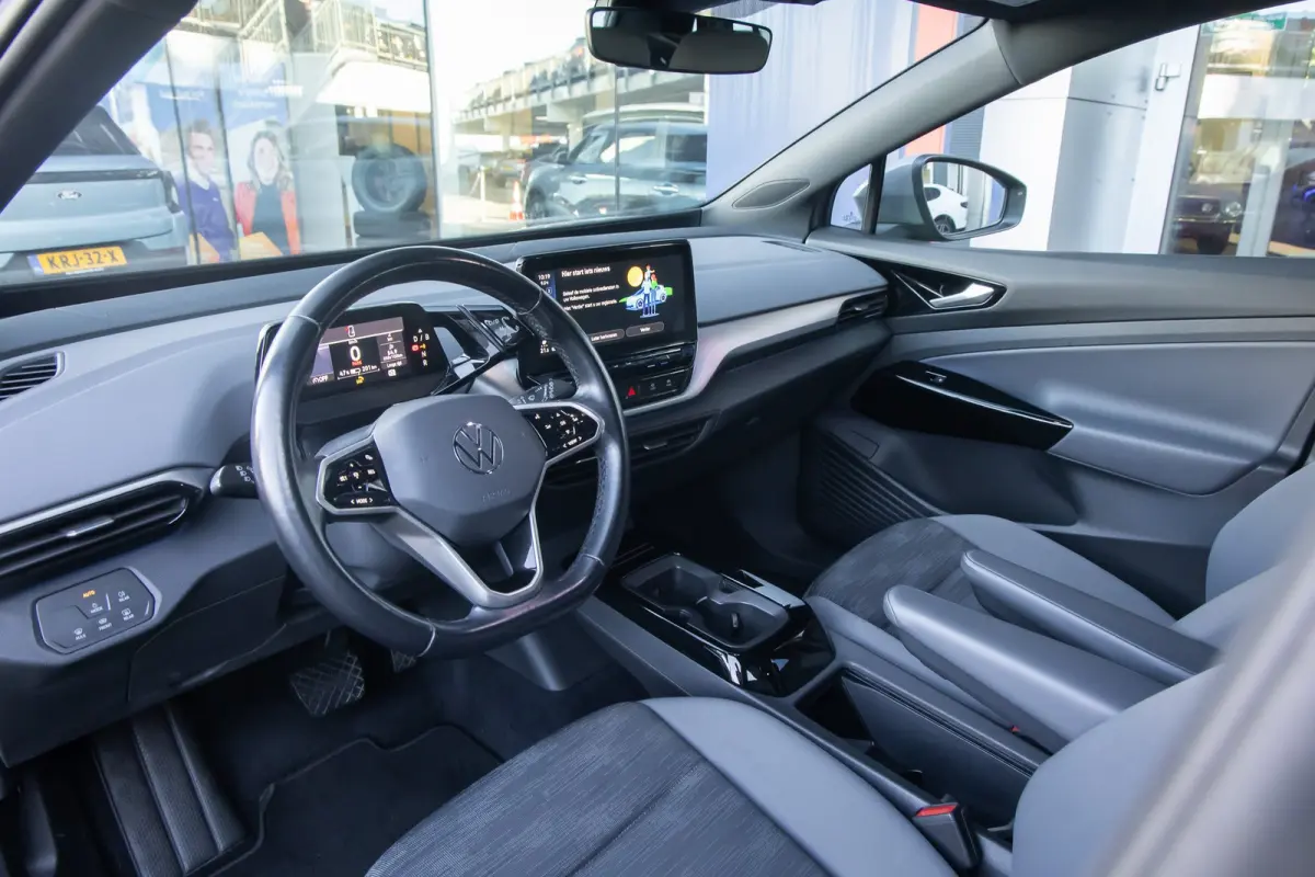 Pro 77 kWh | Trekhaak | Cruise control adaptief | Apple Carplay/Android Auto | Voorstoelen verwarmd | Parkeersensoren | Apple Carplay/Android Auto|telefoonintegratie premium | Cruise control