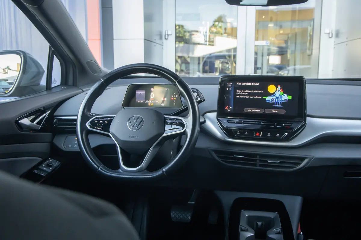 Pro 77 kWh | SOH 93%! | Trekhaak | Cruise control adaptief | Apple Carplay/Android Auto | Voorstoelen verwarmd | Parkeersensoren | Apple Carplay/Android Auto|telefoonintegratie premium | Cru