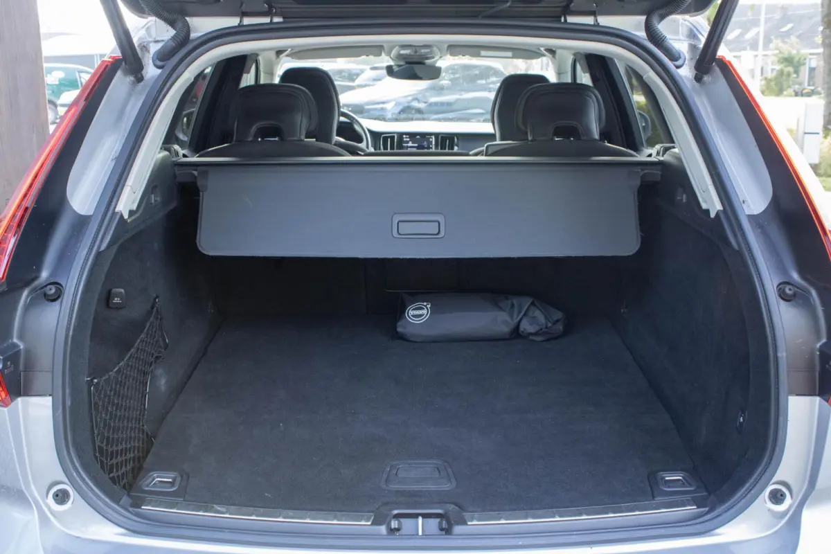 2.0 T6 PHEV AWD Long range Inscription Expression|Pano|Trekhaak|Camera|Harmann Kardon|