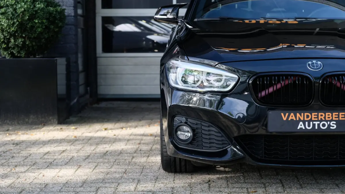 120i Edition M Sport Shadow High Executive